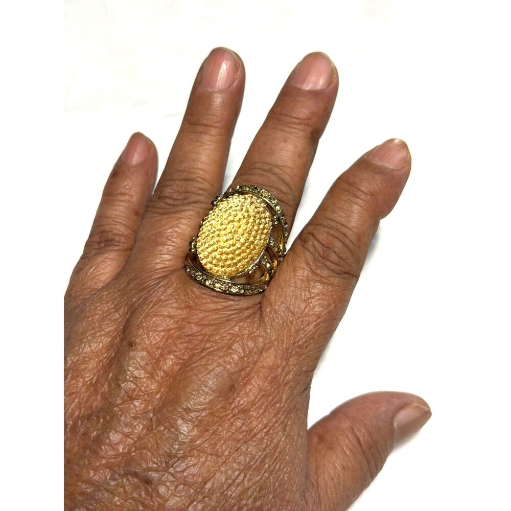 Vintage Fashion Statement Ring 8 Faux Stones Gold Tone